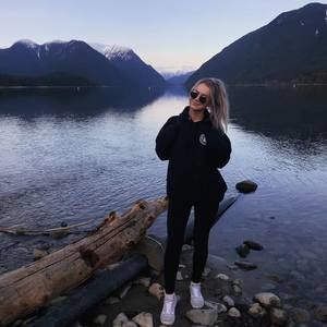 Meet your Posher, Serena